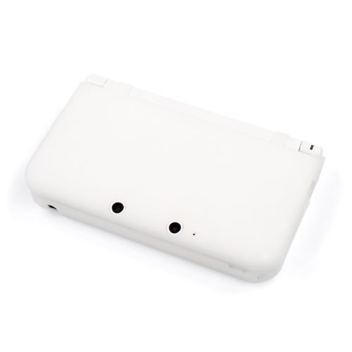 CYBER・シリコンジャケット（3DS LL用）〈クリアホワイト〉を3DS LLホワイトに装着