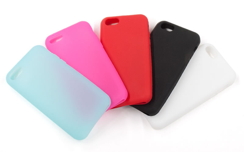 CYBER・シリコンカバー（iPhone5c用）