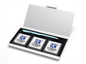 ソフト3本＋タッチペンを収納可能！