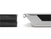 DS用ソフト約2枚分という驚異の薄さ！