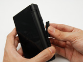 一番重要なDSカードスロット、AC INジャックもしっかり保護