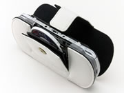 UMDの交換もカバーを着けたままOK！