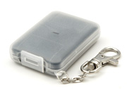 外部は強度に優れる合成樹脂の2層構造