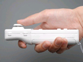 スティックが指にフィットし、操作性が向上