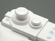 方向キーをアナログスティック感覚で操作！