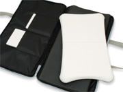 Wii用ソフト2本収納するポケット付