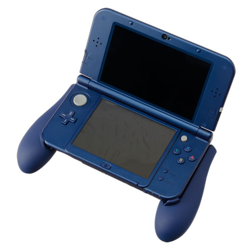 CYBER・ラバーコートグリップ2（New 3DS LL用）〈ネイビー〉をNew 3DS LLに装着