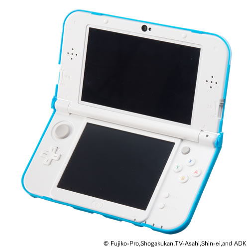 本体側：ドラえもん カバー（New 3DS LL用）をNew 3DS LL本体に装着